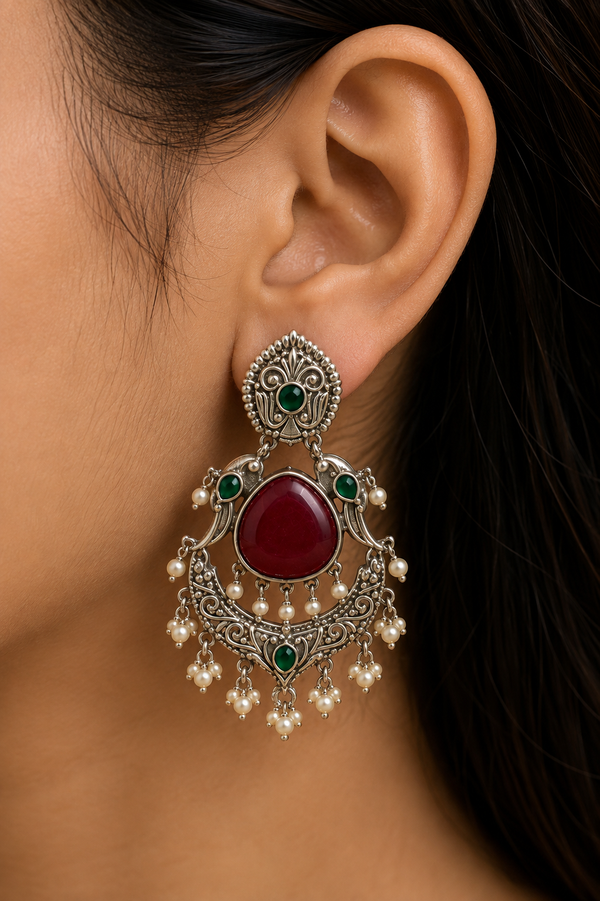 AMEENA SILVER LOOK ALIKE DANGLER EARRINGS